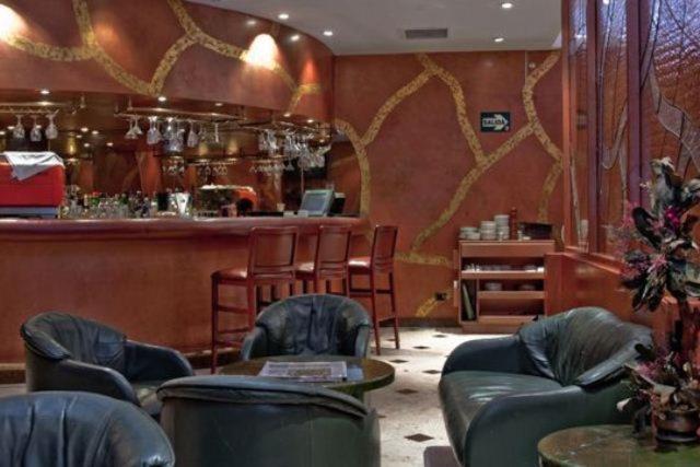 Hotel Maria Angola リマ エクステリア 写真